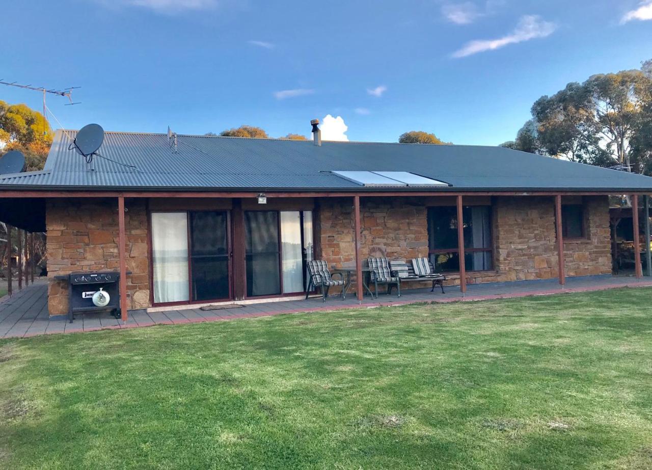 Bee'S Place - 3 Bedroom Home On 10 Acres Of Land With Distant Ocean Views Emu Bay Екстериор снимка