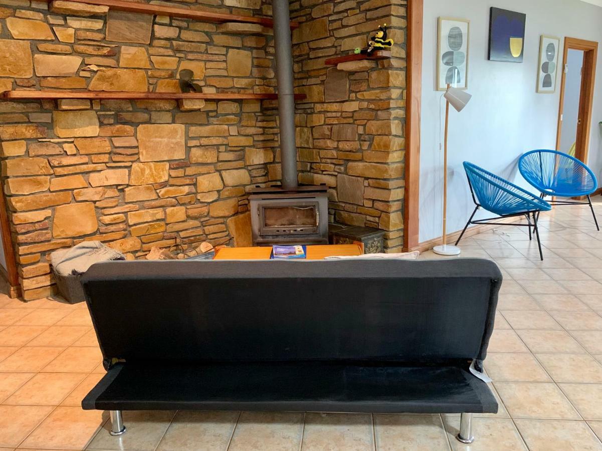 Bee'S Place - 3 Bedroom Home On 10 Acres Of Land With Distant Ocean Views Emu Bay Екстериор снимка